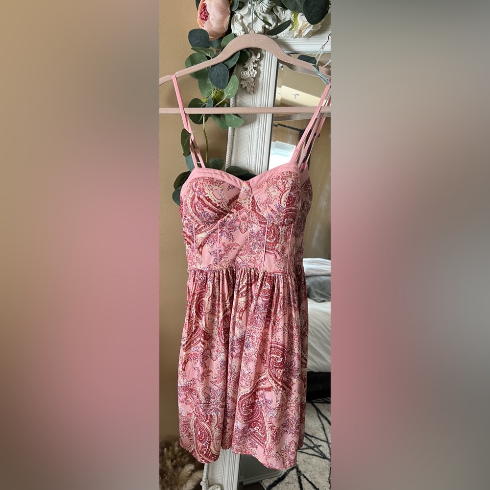 🌺 B.O.G Collective Pink Paisley Mini Dress